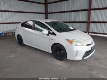  Salvage Toyota Prius