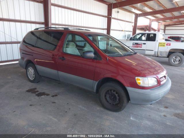  Salvage Toyota Sienna