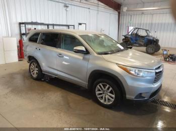  Salvage Toyota Highlander