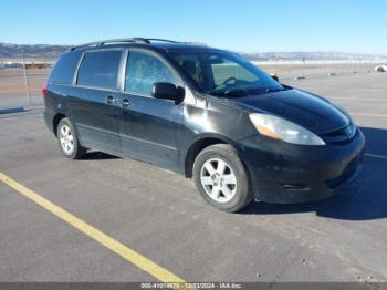  Salvage Toyota Sienna