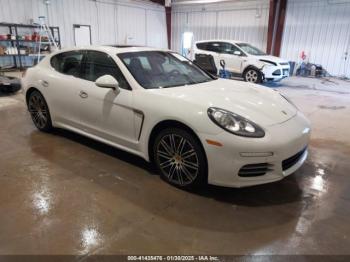  Salvage Porsche Panamera