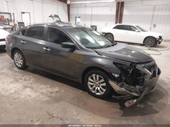  Salvage Nissan Altima