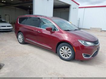  Salvage Chrysler Pacifica