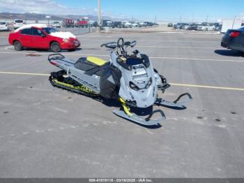  Salvage Ski-doo Summit X Expert 850
