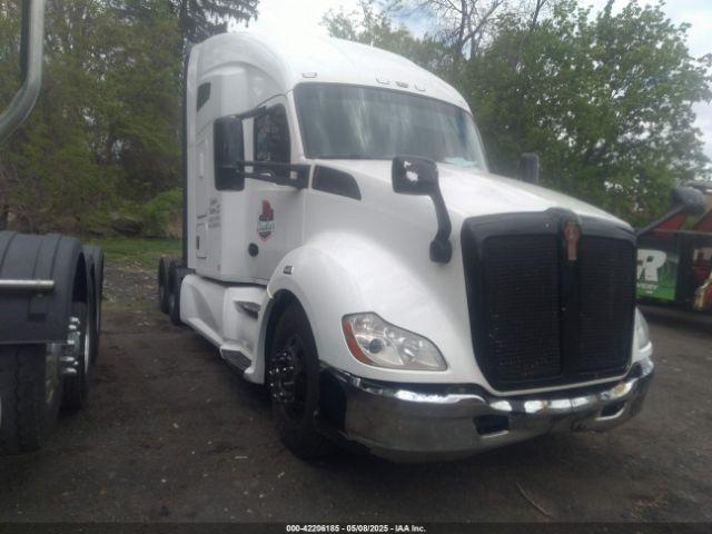  Salvage Kenworth T680