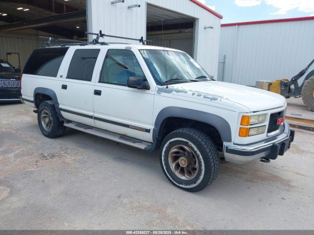  Salvage GMC Suburban