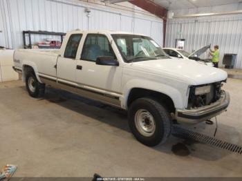  Salvage Chevrolet Gmt