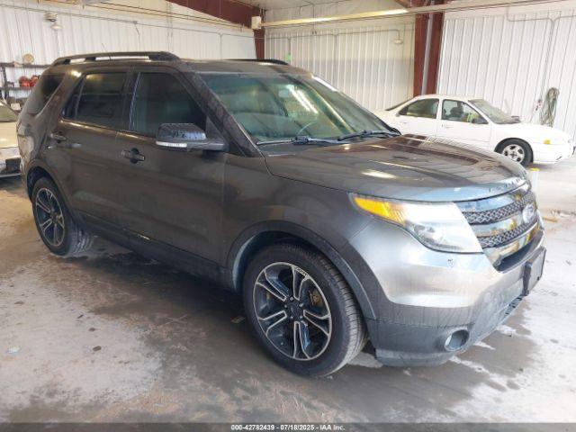  Salvage Ford Explorer