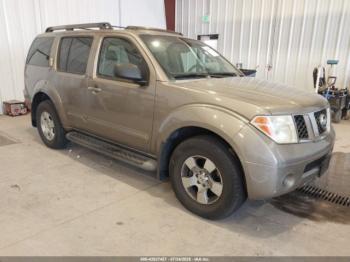  Salvage Nissan Pathfinder