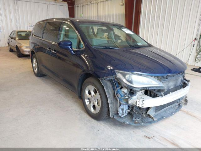 Salvage Chrysler Pacifica