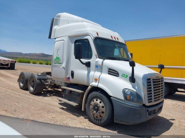  Salvage Freightliner Cascadia 113