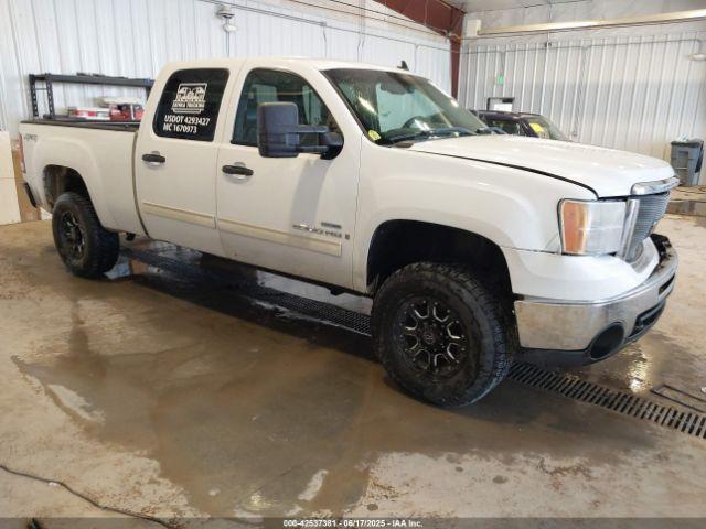  Salvage GMC Sierra 2500