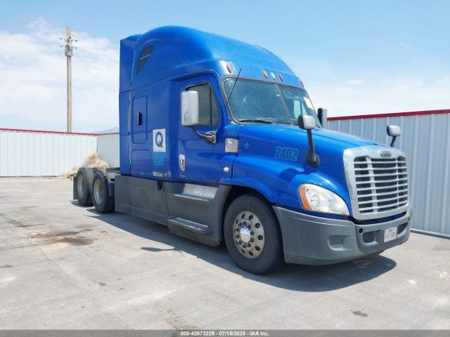  Salvage Freightliner Cascadia 125