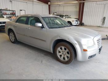 Salvage Chrysler 300