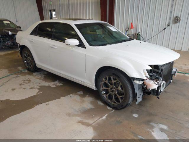  Salvage Chrysler 300
