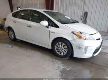  Salvage Toyota Prius