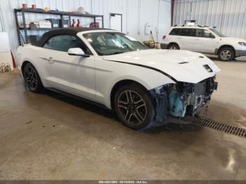  Salvage Ford Mustang