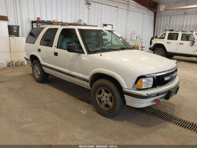  Salvage Chevrolet Blazer