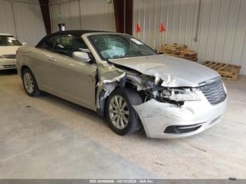  Salvage Chrysler 200