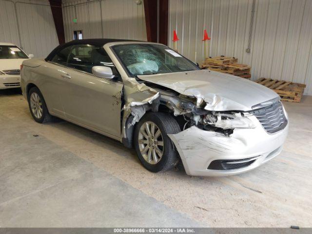  Salvage Chrysler 200