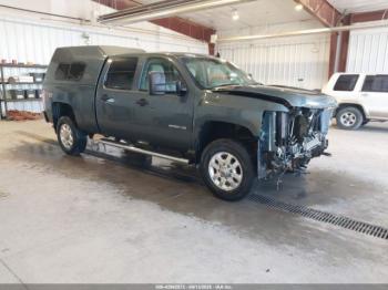  Salvage Chevrolet Silverado 2500