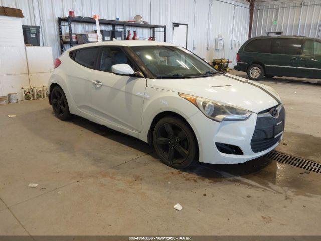  Salvage Hyundai VELOSTER