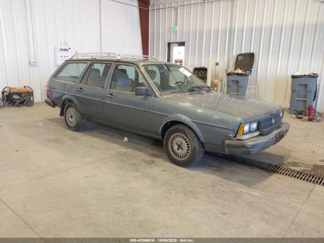  Salvage Volkswagen Quantum