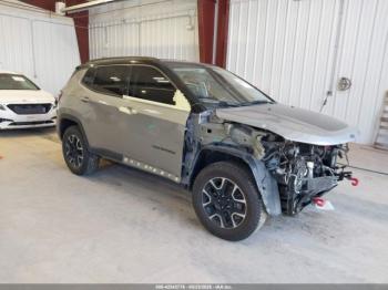 Salvage Jeep Compass