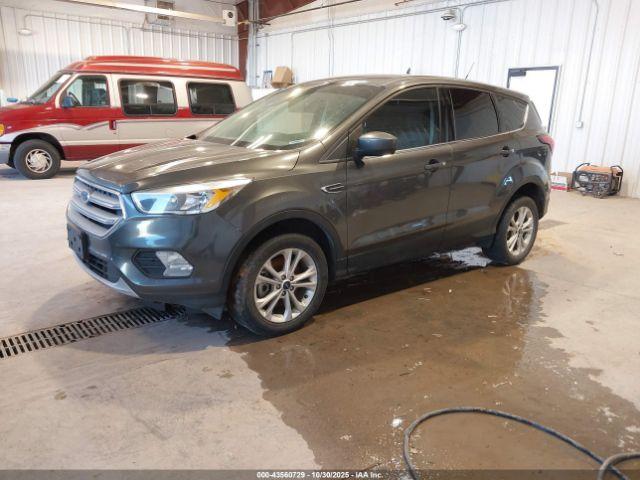 Ford Escape Se Image 3