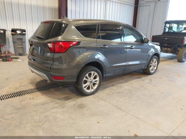 Ford Escape Se Image 6