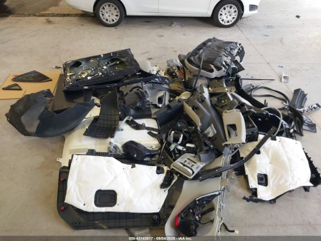 Toyota RAV4 Xle Image 17