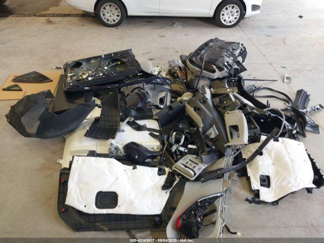 Toyota RAV4 Xle Image 17