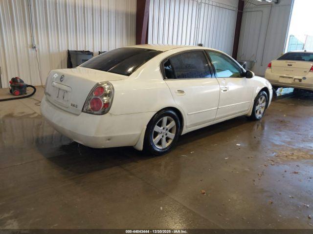 Nissan Altima 2.5 S Image 4