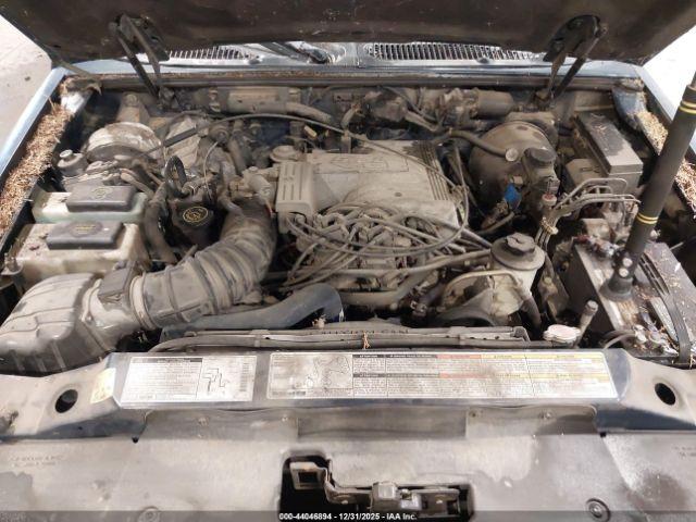 Mercury Mountaineer Image 11