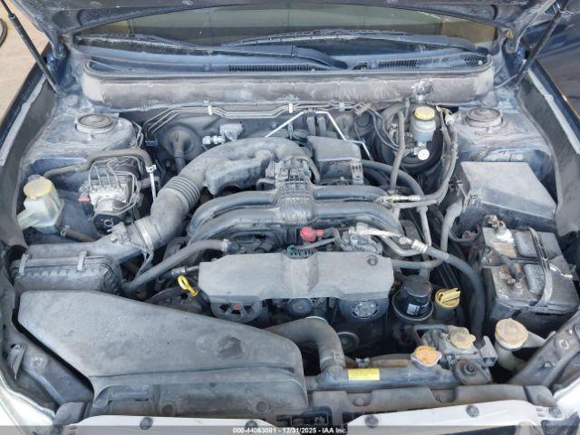 Subaru Outback 2.5i Image 8