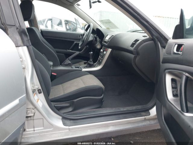 Subaru Outback 2.5i Basic Image 11