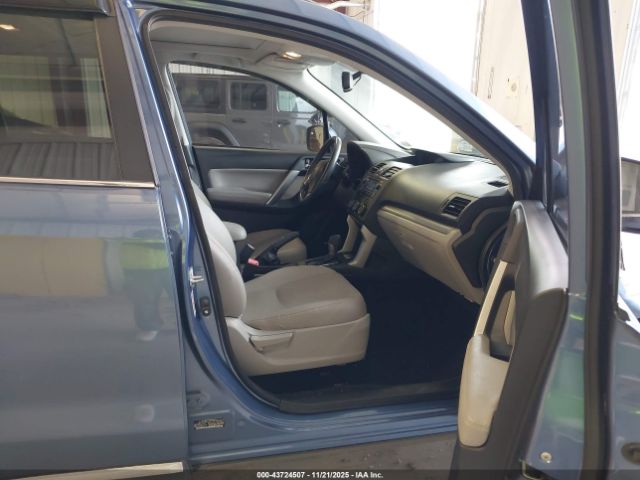 Subaru Forester 2.5i Touring Image 2