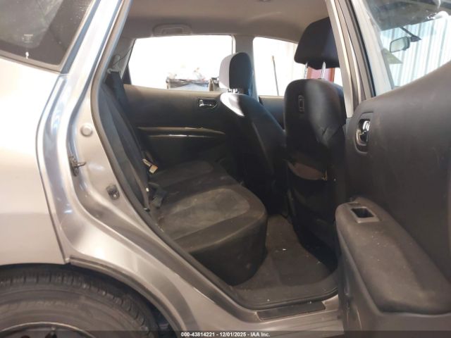 Nissan Rogue S Image 7