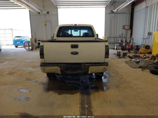 Ford F-250 Image 16