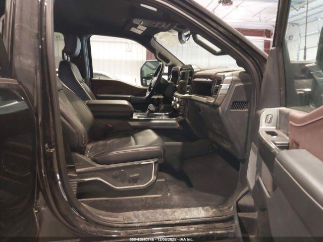 Ford F-150 Lariat Image 5