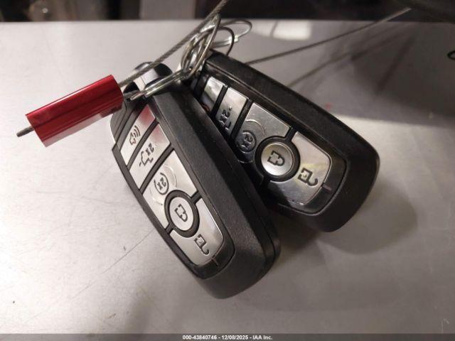 Ford F-150 Lariat Image 9