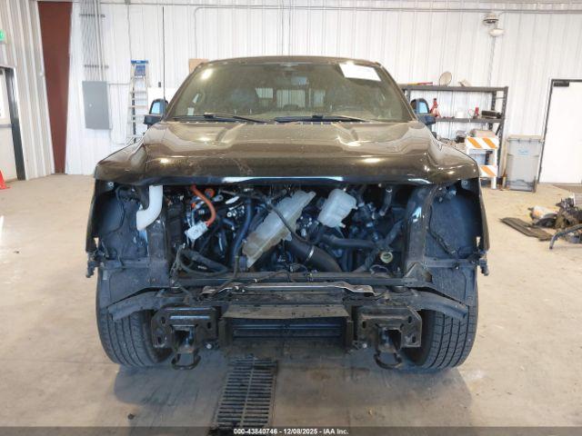 Ford F-150 Lariat Image 12