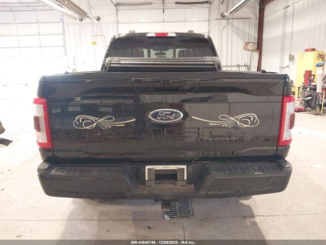 Ford F-150 Lariat Image 14