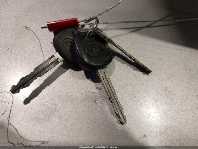 Toyota Corolla Ce Image 9