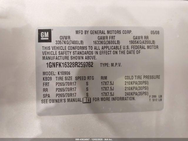 Chevrolet Suburban 1500 Lt Image 2